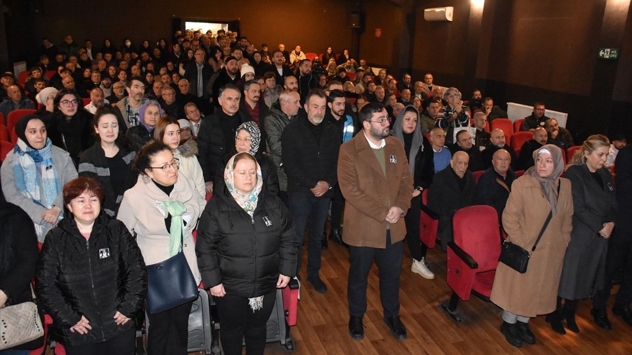 Giresun'da Organları Bağışlanan Tiyatro Sanatçısı Eray Aktaş'ın Cenazesi Defnedildi