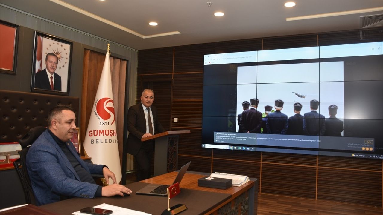 Gümüşhane Belediye Başkanı Vedat Soner Başer, AA'nın 'Yılın Kareleri' Oylamasına Katıldı