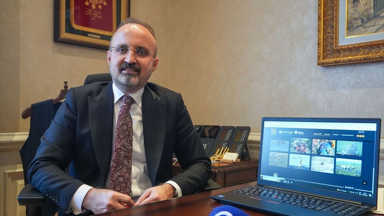 İçişleri Bakan Yardımcısı Bülent Turan, Anadolu Ajansı'nın 'Yılın Kareleri' Oylamasında Yer Aldı