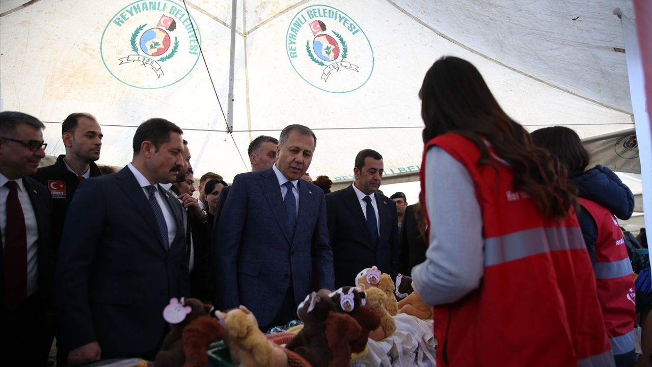 İçişleri Bakanı Yerlikaya, Cilvegözü Sınır Kapısı'nda Açıklamalarda Bulundu