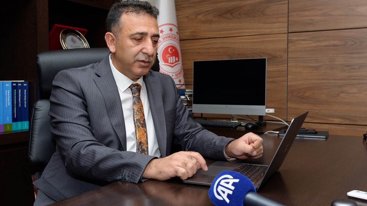 İklim Değişikliği Başkanı Halil Hasar, AA'nın 'Yılın Kareleri' Oylamasına Katıldı