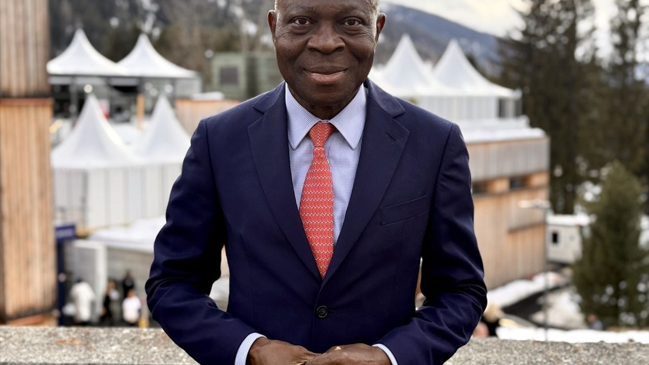 ILO Genel Direktörü Houngbo, Yapay Zeka ile İş Gücü Kaybı Üzerine Değerlendirmelerde Bulundu