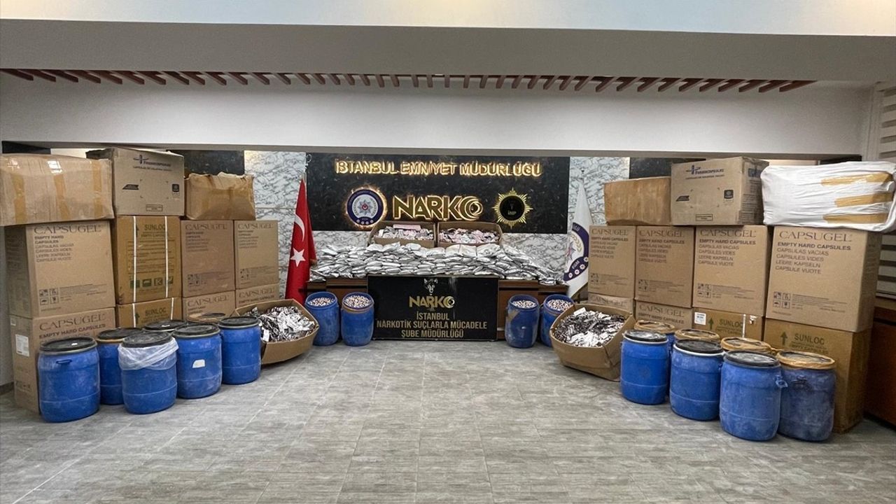 İstanbul'da 4,5 Milyon Sentetik Ecza Hap Ele Geçirildi