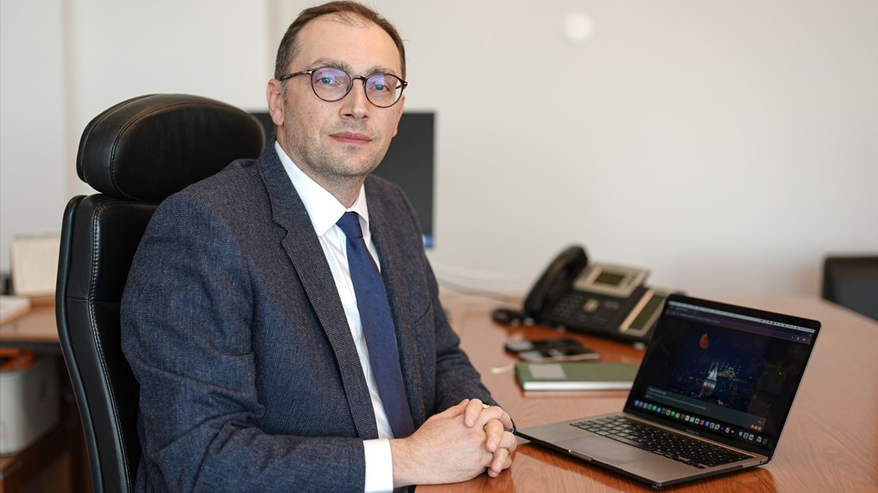 İSTKA Genel Sekreteri Ziya Taşkent, Anadolu Ajansı'nın Yılın Kareleri Oylamasına Katıldı