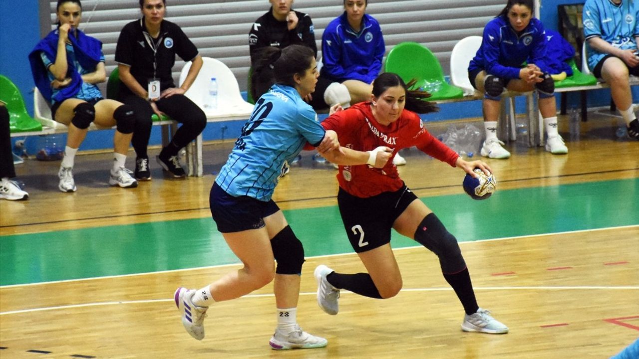 Kadınlar Hentbol Süper Lig: Armada Praxis Yalıkavak, Ortahisar Belediyespor'u Mağlup Etti