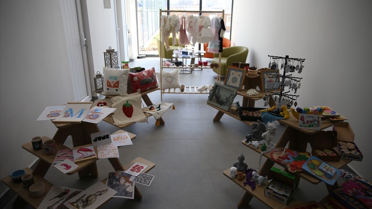 Kahramanmaraş'ta Kadın İş Geliştirme Merkezi Açıldı