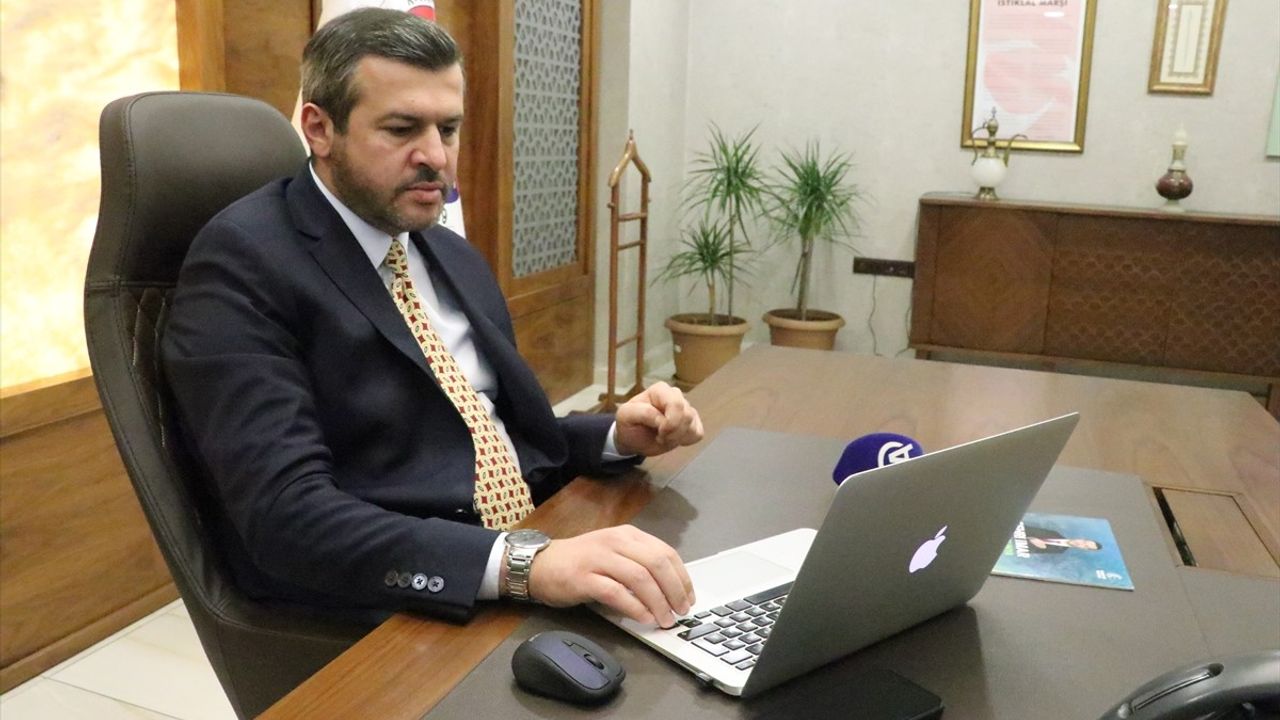 Karabük Belediye Başkanı Çetinkaya, Anadolu Ajansı'nın 'Yılın Kareleri' Oylamasına Katıldı