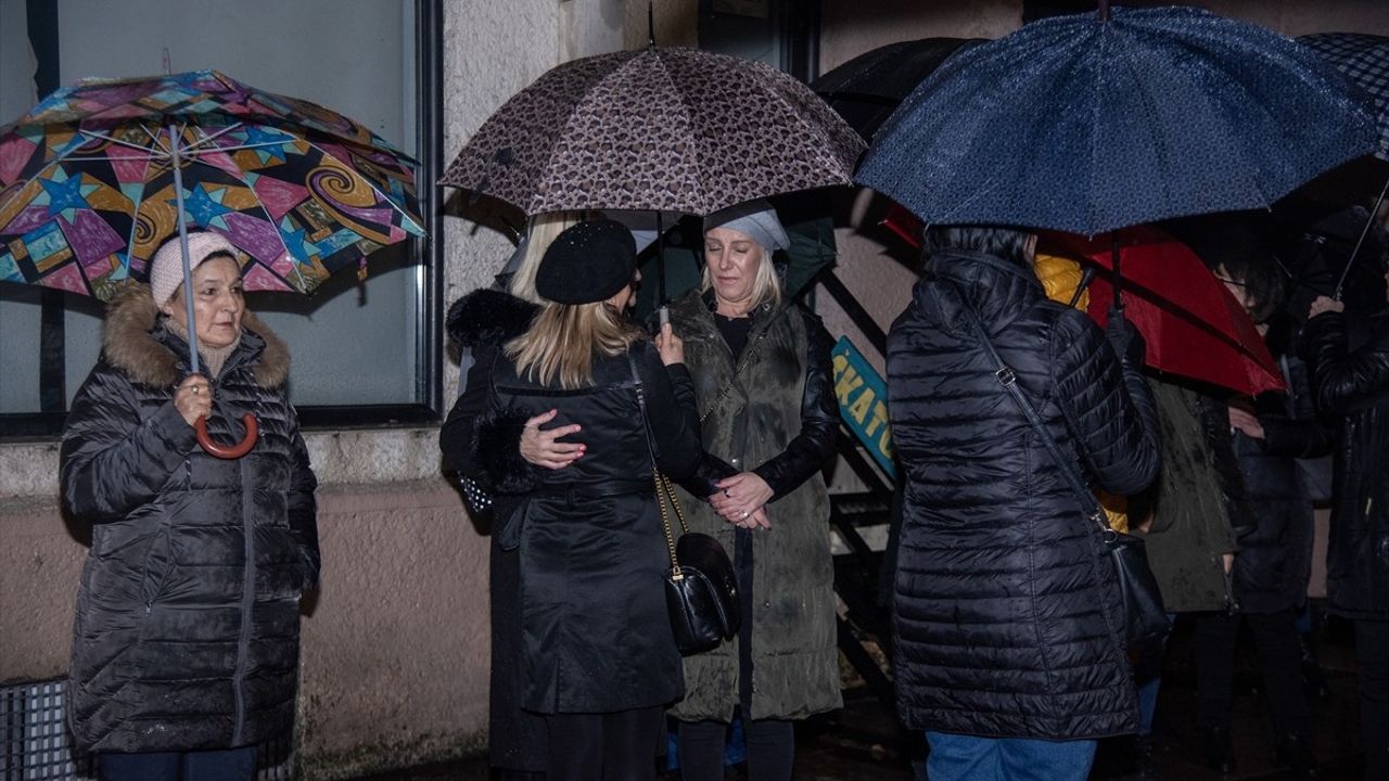 Karadağ'da Silah Yasaları Sıkılaştırılıyor: 12 Kişilik Trajik Saldırının Ardından Önlemler Alınıyor