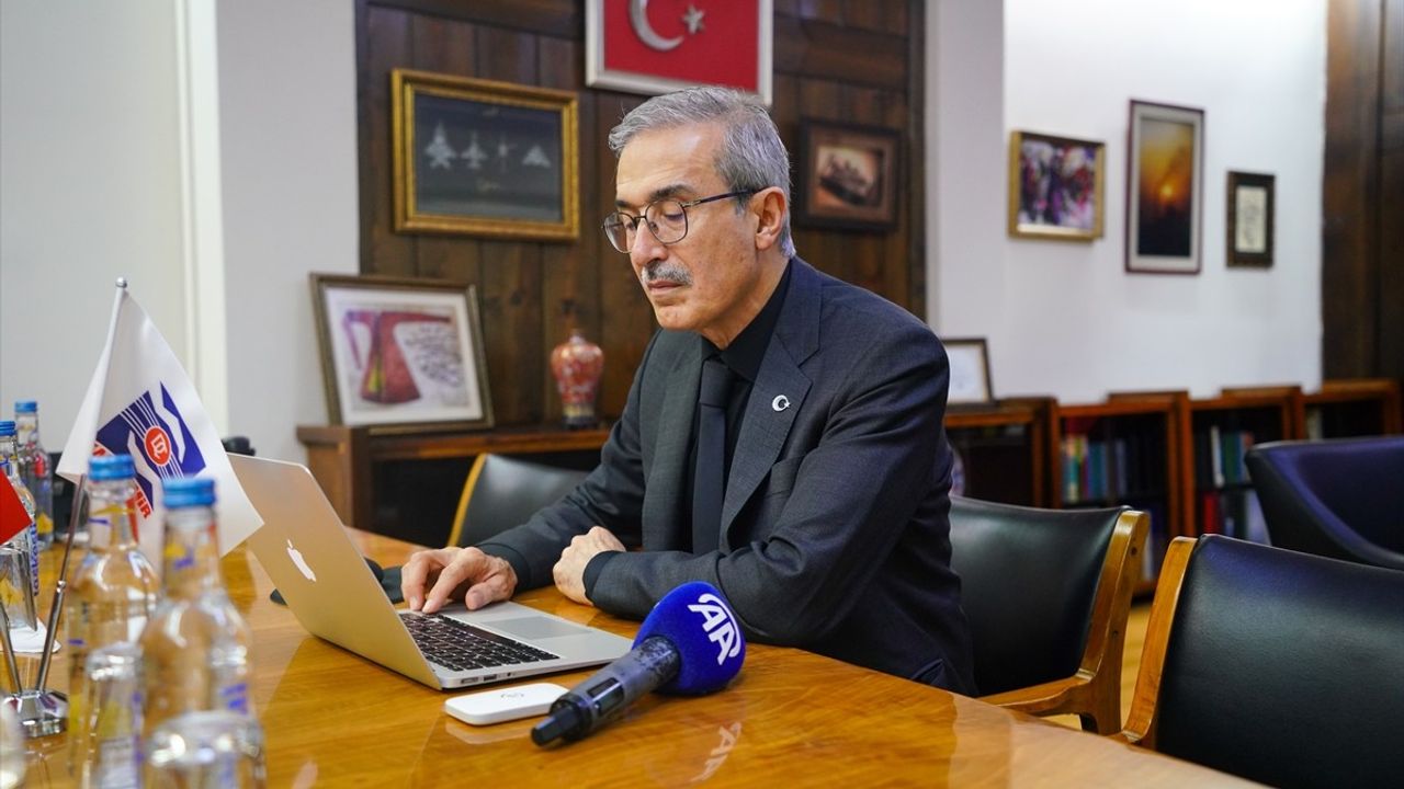 KARDEMİR Yönetim Kurulu Başkanı İsmail Demir, Anadolu Ajansı'nın 'Yılın Kareleri' Oylamasına Katıldı