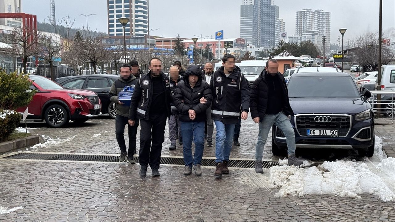 Kastamonu Merkezli Nitelikli Dolandırıcılık Operasyonunda 7 Şüpheli Adliyeye Sevk Edildi