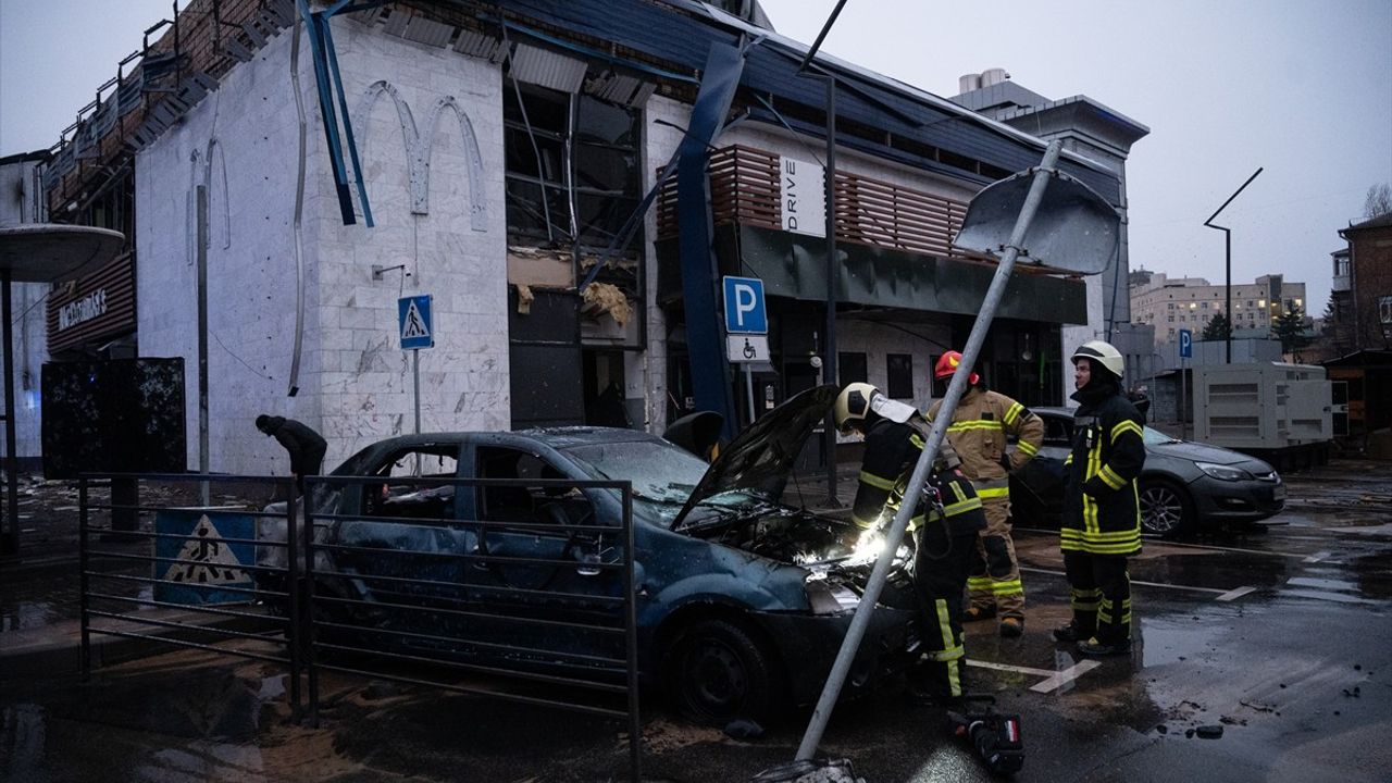 Kiev'e Hava Saldırısı: 4 Ölü, 3 Yaralı