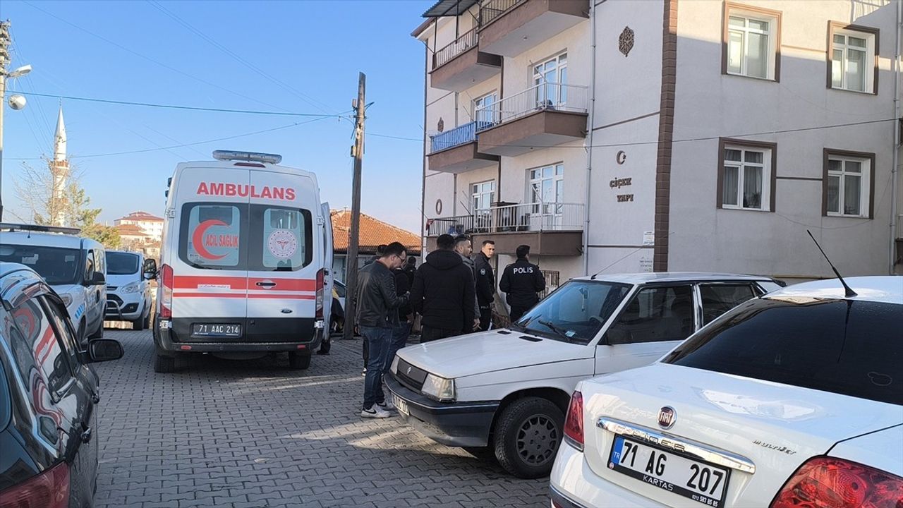 Kırıkkale'de 25 Yaşındaki Genç Evinde Ölü Bulundu