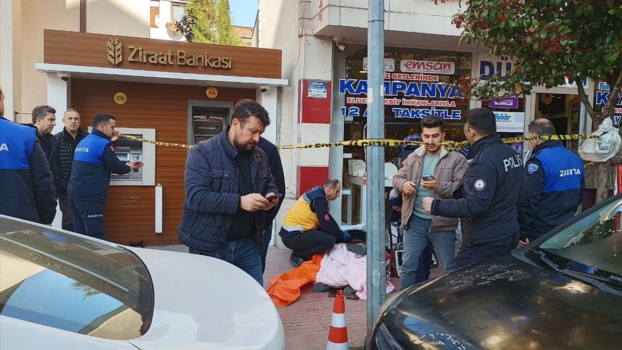 Kocaeli'de ATM'den Para Çekerken Silahlı Saldırı: 1 Ölü