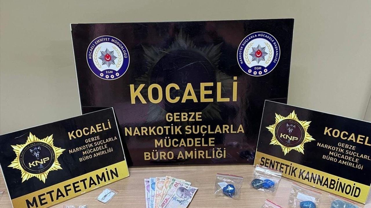 Kocaeli'de Uyuşturucu Operasyonunda Üç Zanlı Tutuklandı