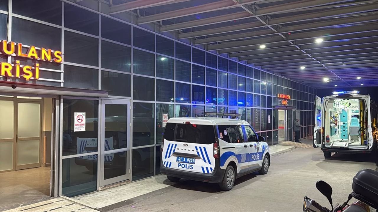 Kocaeli'nin Gebze İlçesinde Komşular Arasında Kavga: 6 Yaralı