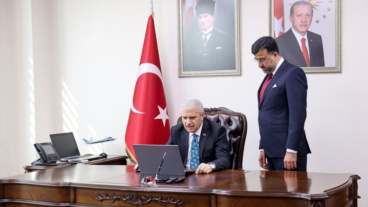 Konya Valisi İbrahim Akın, Anadolu Ajansı'nın 'Yılın Kareleri' Oylamasına Katıldı