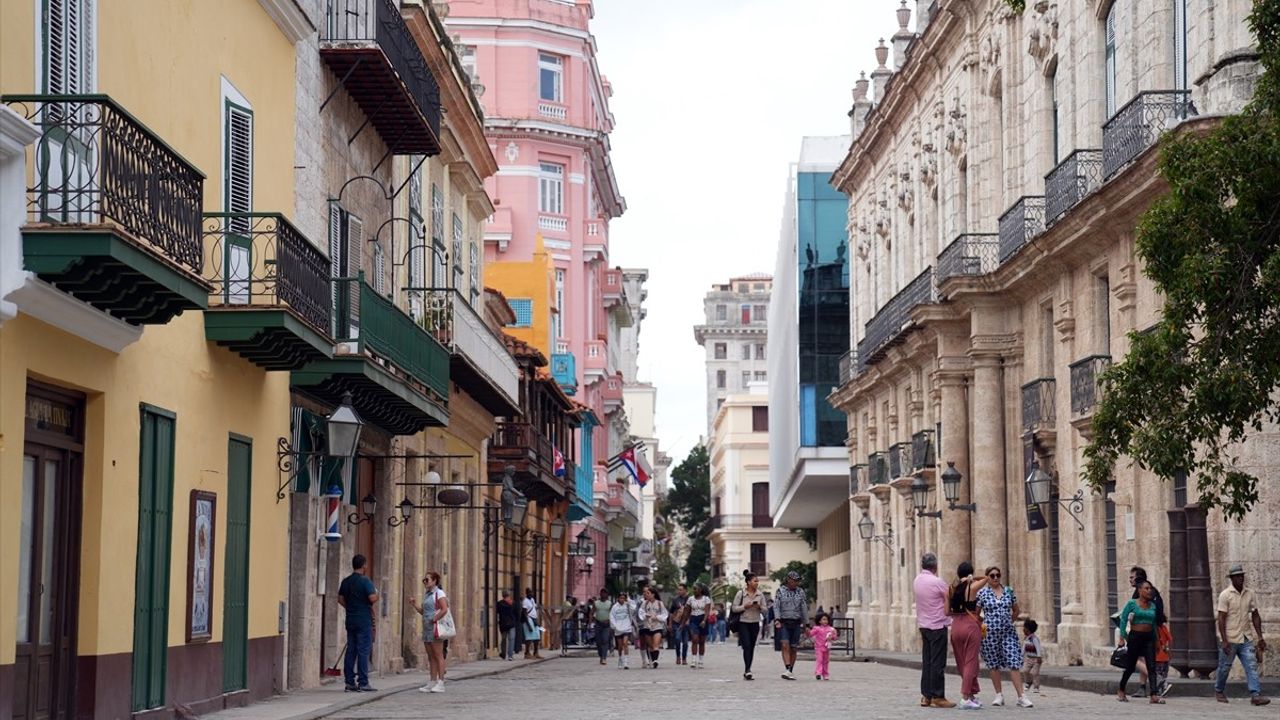 Küba, Türk Turistlerin Yeni Gözdesi Oluyor