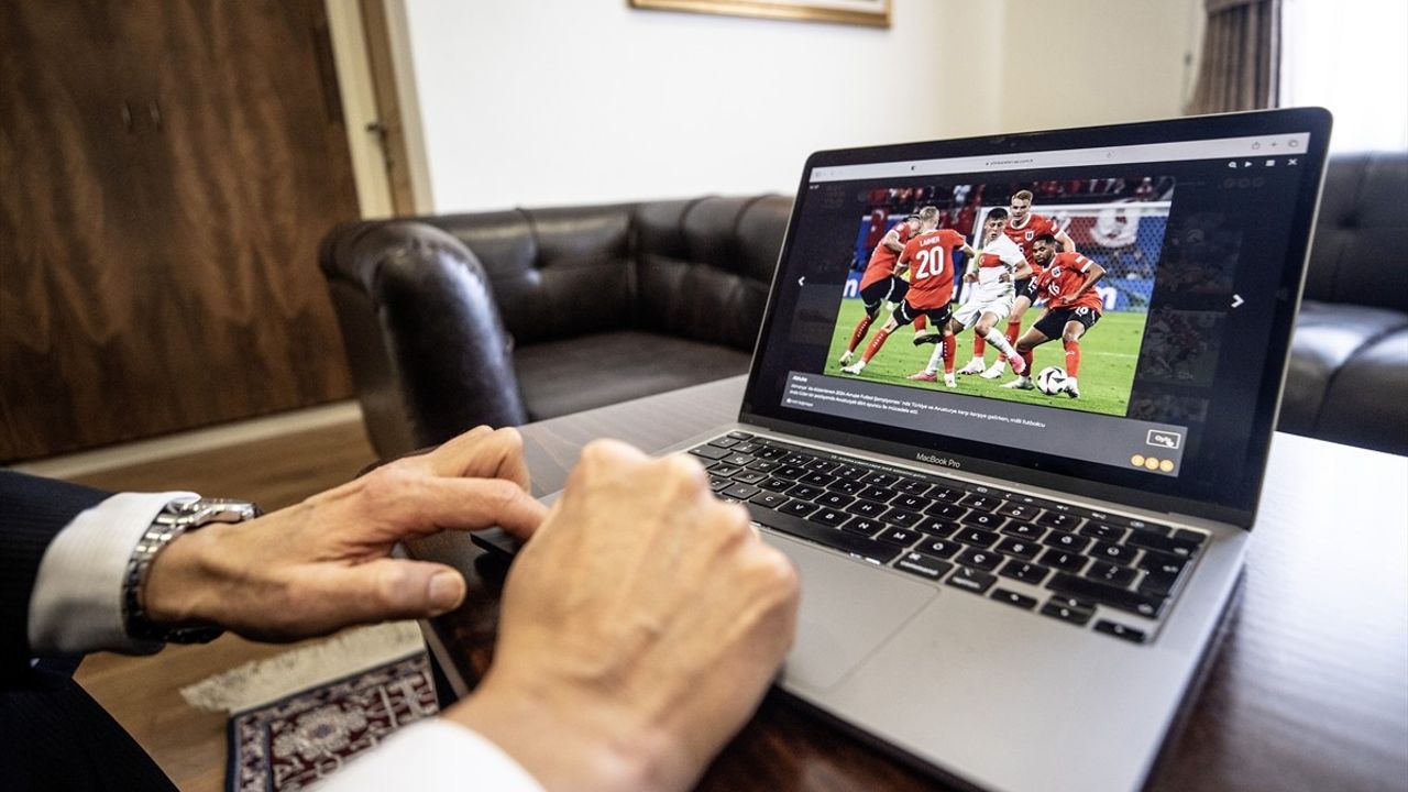 Kudüs Başkonsolosu İsmail Çobanoğlu Anadolu Ajansı'nın Yılın Kareleri Oylamasına Katıldı