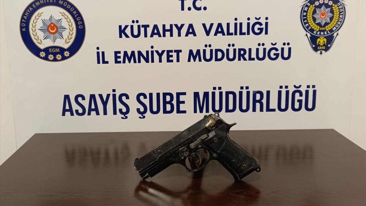 Kütahya'da Kuyumcu Hırsızlığı Girişimi: 3 Zanlı Yakalandı