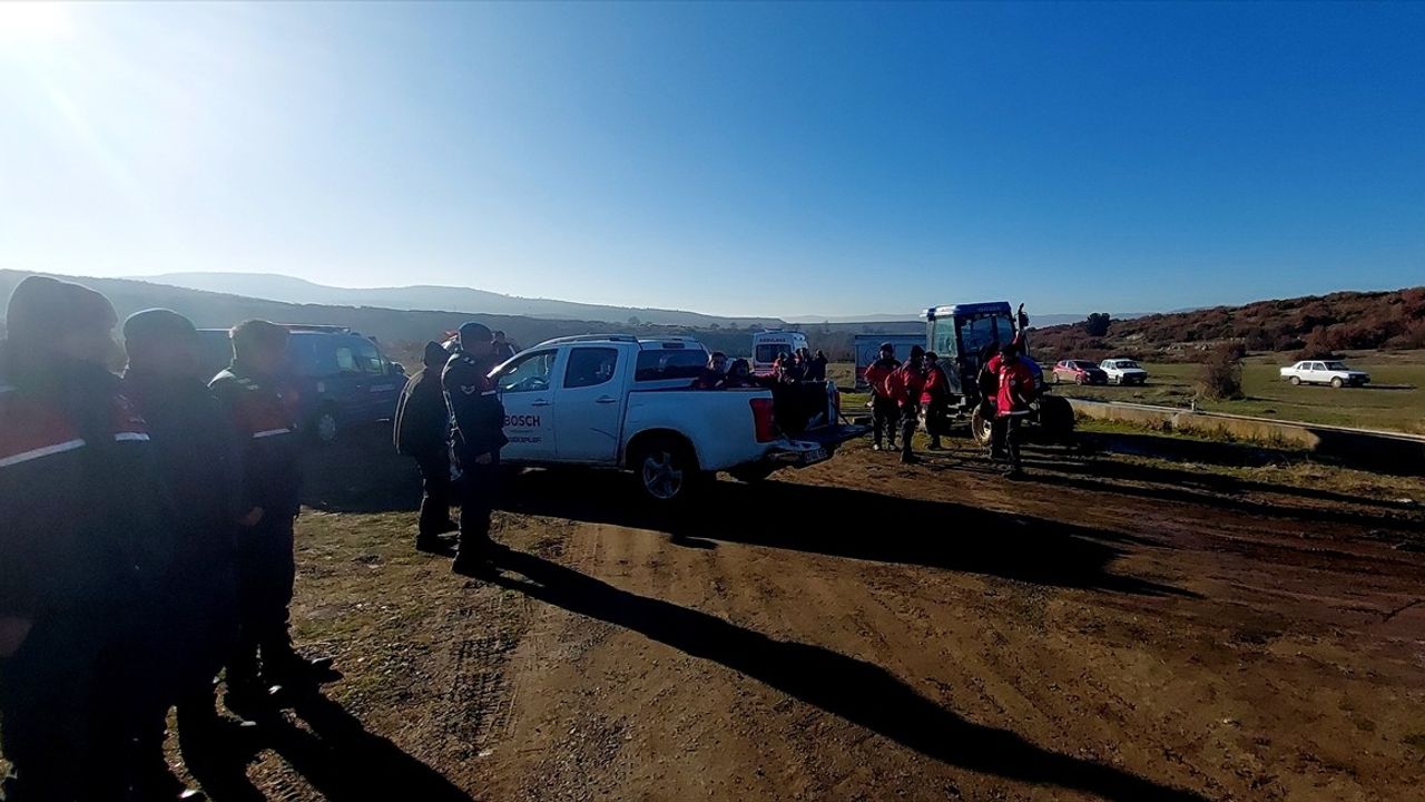 Kütahya'da Ormanda Kaybolan 70 Yaşındaki Adam, Donmak Üzere Bulundu