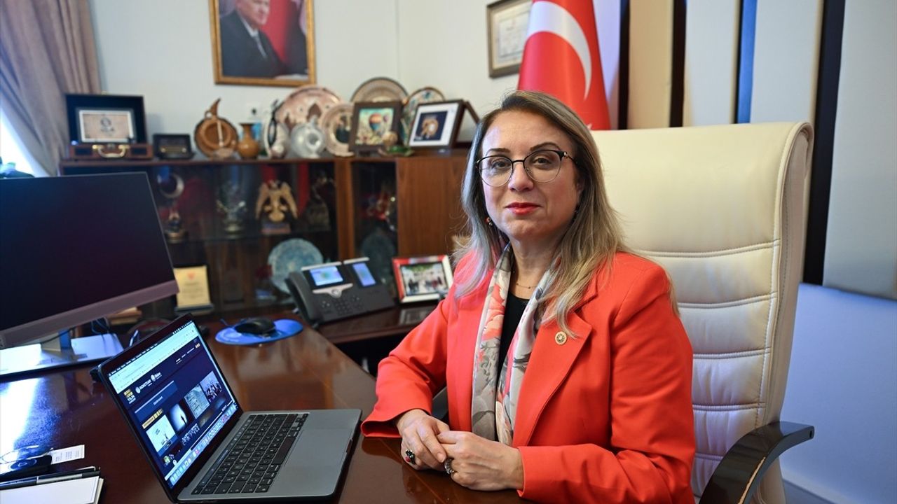 MHP Grup Başkanvekili Filiz Kılıç, Anadolu Ajansı'nın Yılın Kareleri Oylamasına Katıldı
