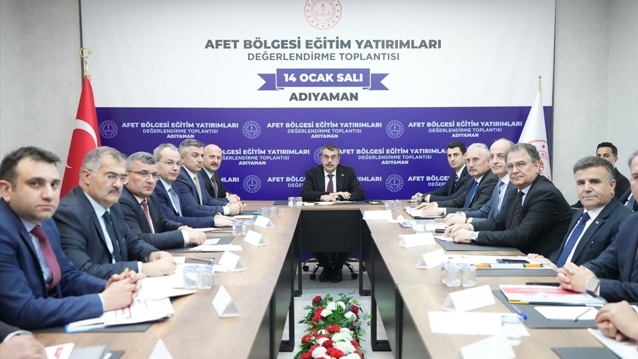 Milli Eğitim Bakanı Tekin, Deprem Bölgesi Eğitim Yatırımları Toplantısına Katıldı