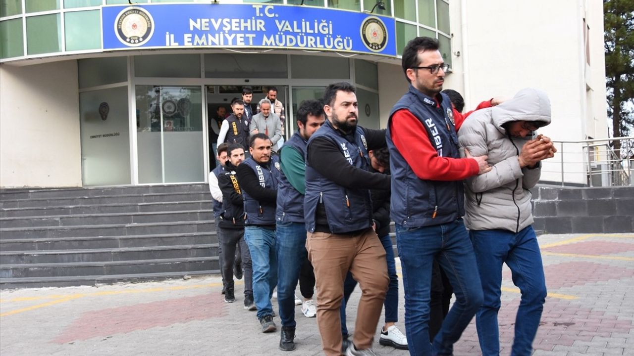 Nevşehir Merkezli Dolandırıcılık Operasyonunda 56 Şüpheli Gözaltına Alındı