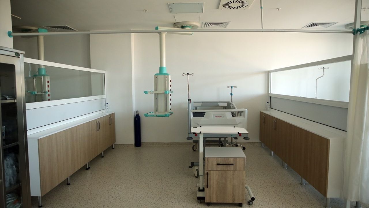 Niğde'de Ek Hizmet Binası ile Araştırma Hastanesinin Kapasitesi Artırıldı