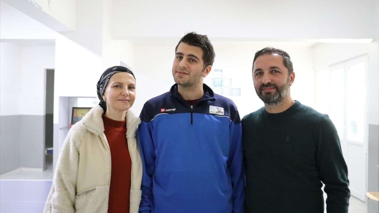 Otizmli Zeki Yusuf, Masa Tenisi ile Milli Takım Hedefliyor