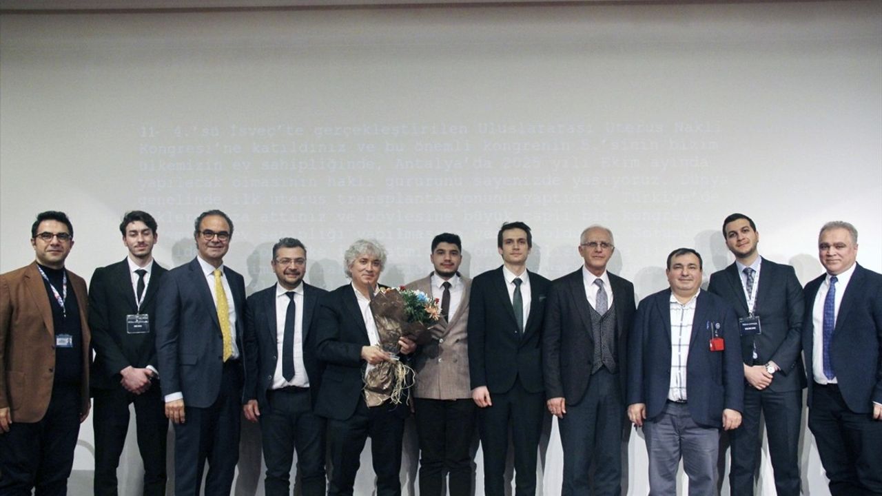 Prof. Dr. Ömer Özkan, Tıp Öğrencileriyle Tecrübelerini Paylaştı