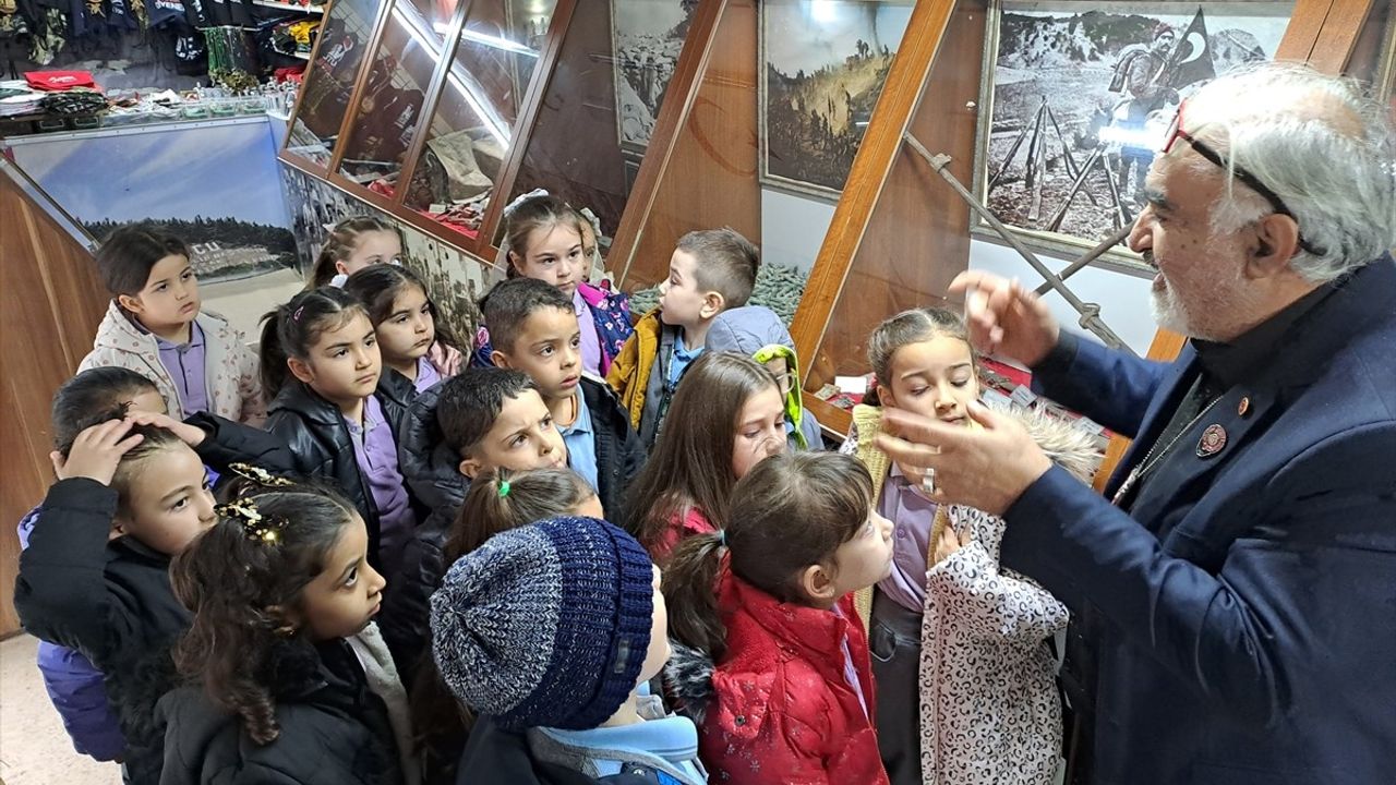 Sakarya'da '1915 Çanakkale Şehitlik Gezici Savaş Müzesi' Ziyarete Açıldı