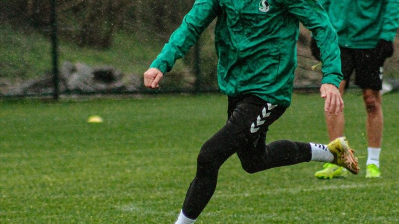 Sakaryaspor, Ankara Keçiörengücü Maçına Hazırlıklarına Devam Ediyor