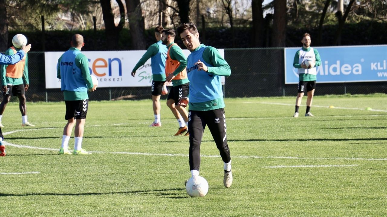 Sakaryaspor, Gençlerbirliği Maçına Hazırlıklarını Sürdürüyor