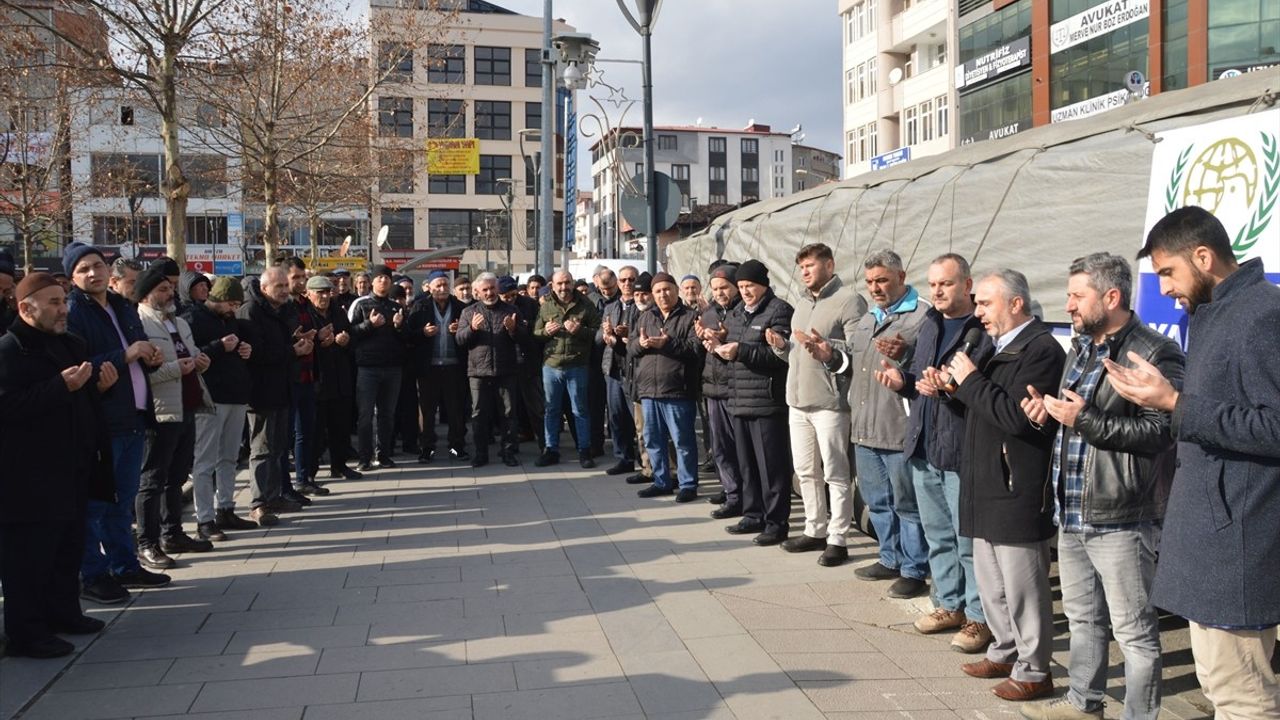 Samsun'dan Suriye'ye 600 Çuval Un Gönderildi