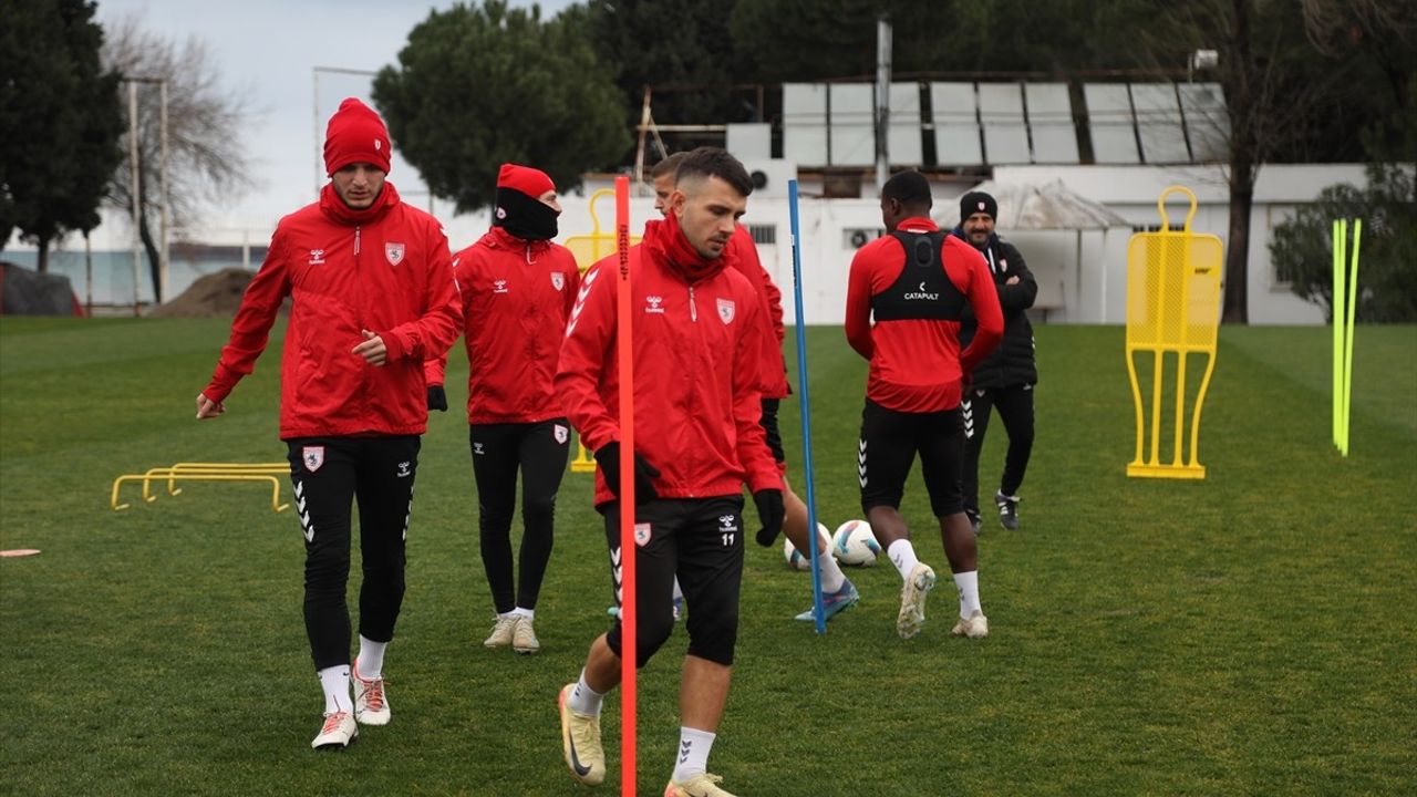 Samsunspor, Beşiktaş Maçına Hazırlanıyor: Celil Yüksel Açıklamalarda Bulundu