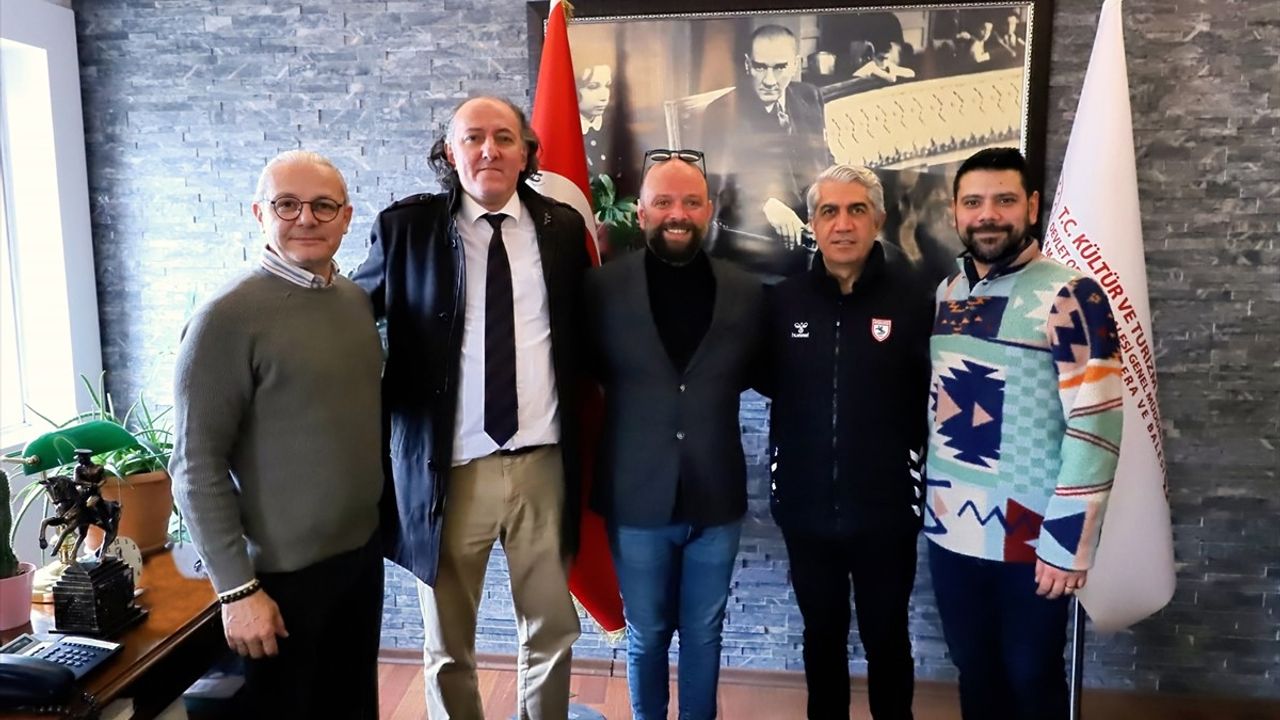 Samsunspor Futbol Akademisi ve SAMDOB İşbirliği ile Genç Sporcuların Kültürel Gelişimi Desteklenecek