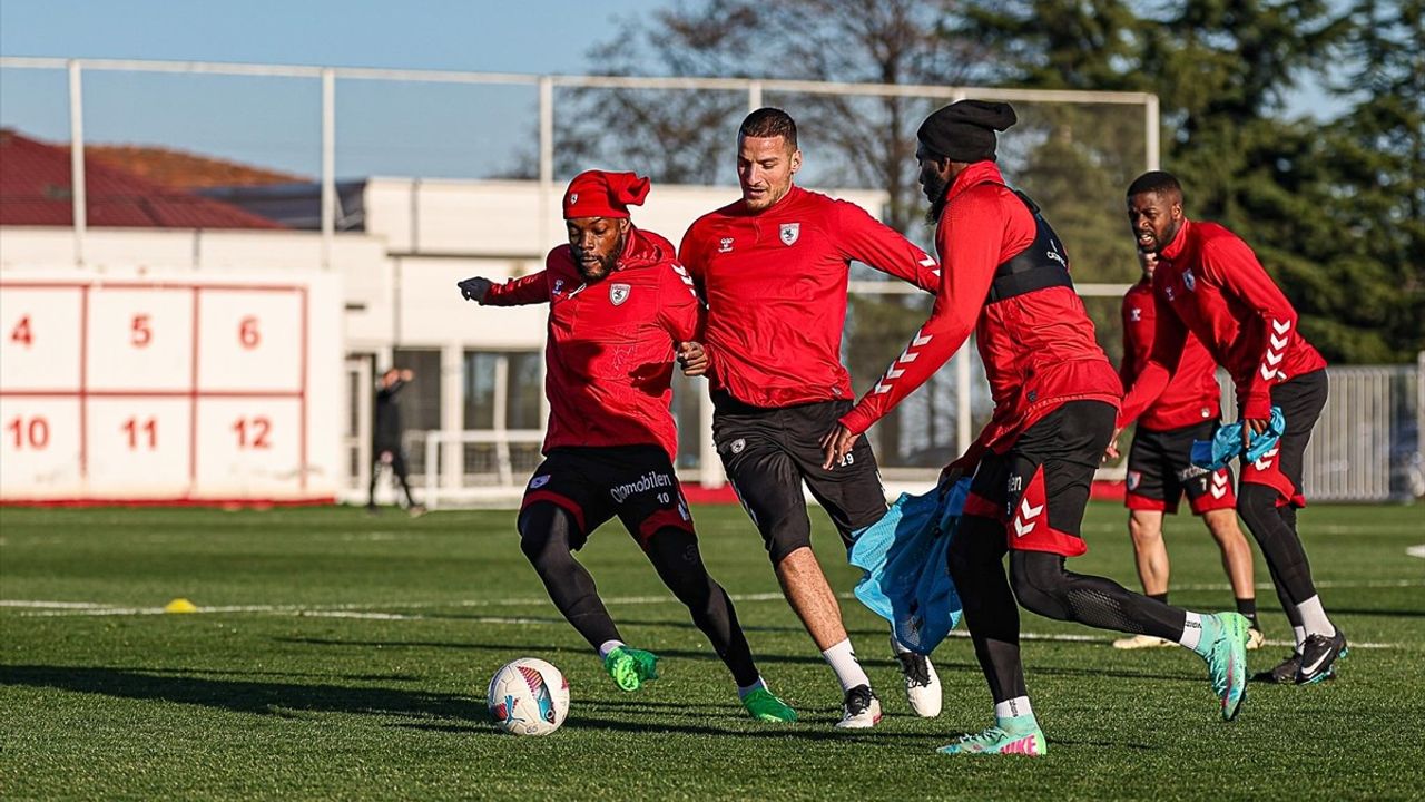 Samsunspor, Gaziantep FK Maçına Hazırlıklarını Devam Ettiriyor