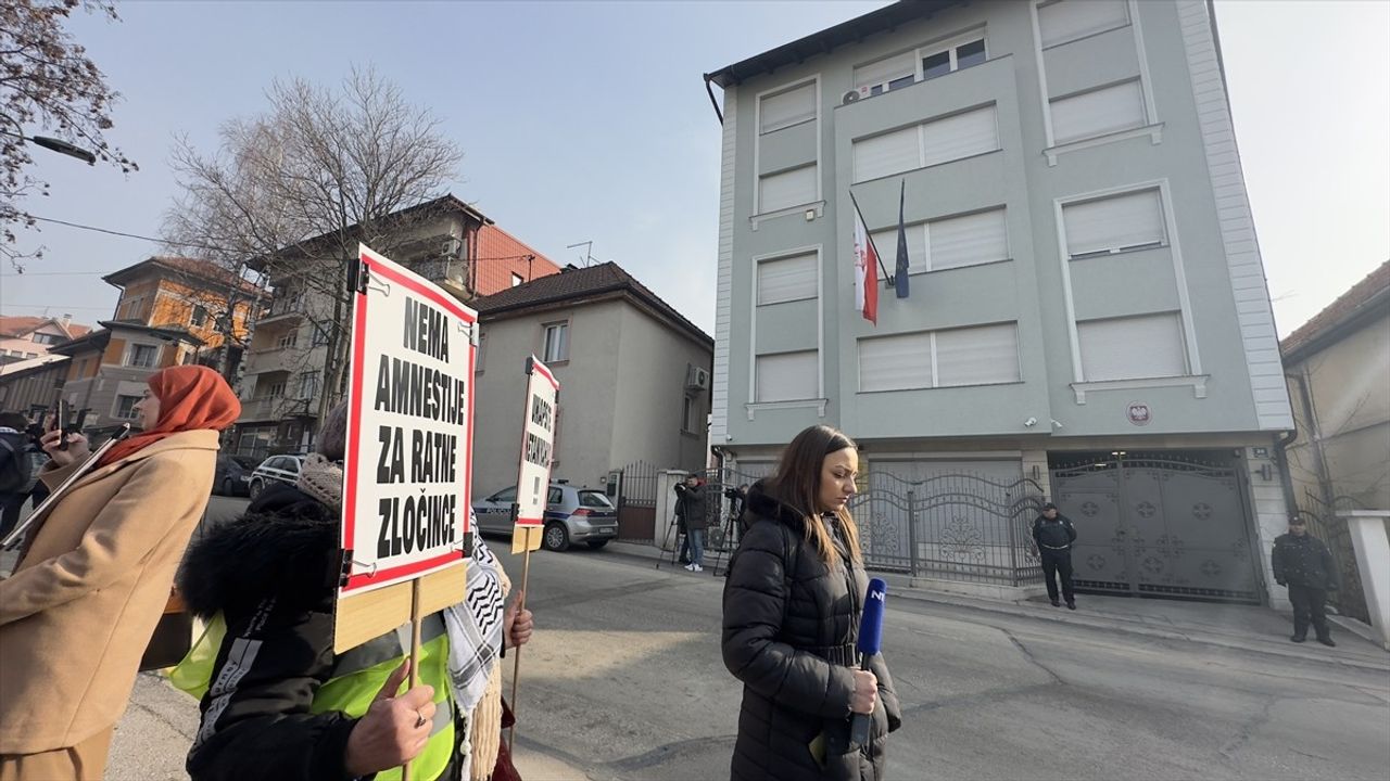 Saraybosna'da Netanyahu Protestosu: 'Polonya Ziyaretinde Tutuklanmalı'