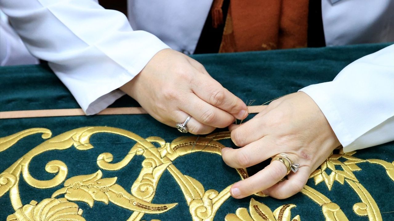 Selimiye Camii Minber Örtüsünün Restorasyonu Tamamlandı