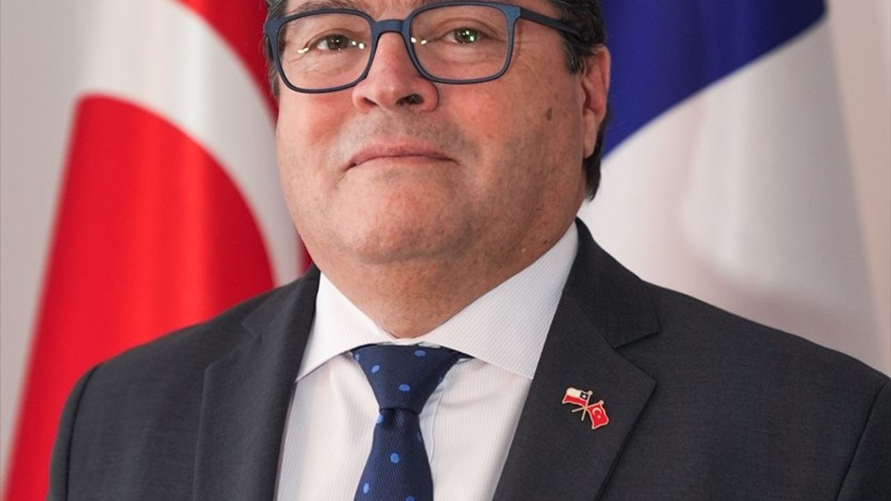 Şili'nin Ankara Büyükelçisi Rodrigo Arcos, Anadolu Ajansı'nın 'Yılın Kareleri' Oylamasına Katıldı