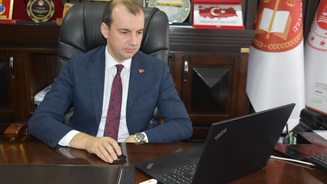 Şırnak Cumhuriyet Başsavcısı Hayrullah Şahin, Anadolu Ajansı'nın Yılın Kareleri Oylamasına Katıldı