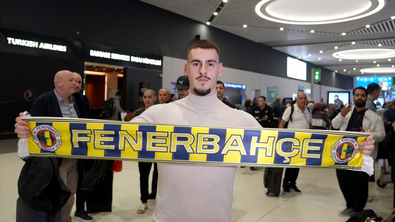 Sırp Savunma Oyuncusu Ognjen Mimovic Fenerbahçe İçin İstanbul'a Geldi