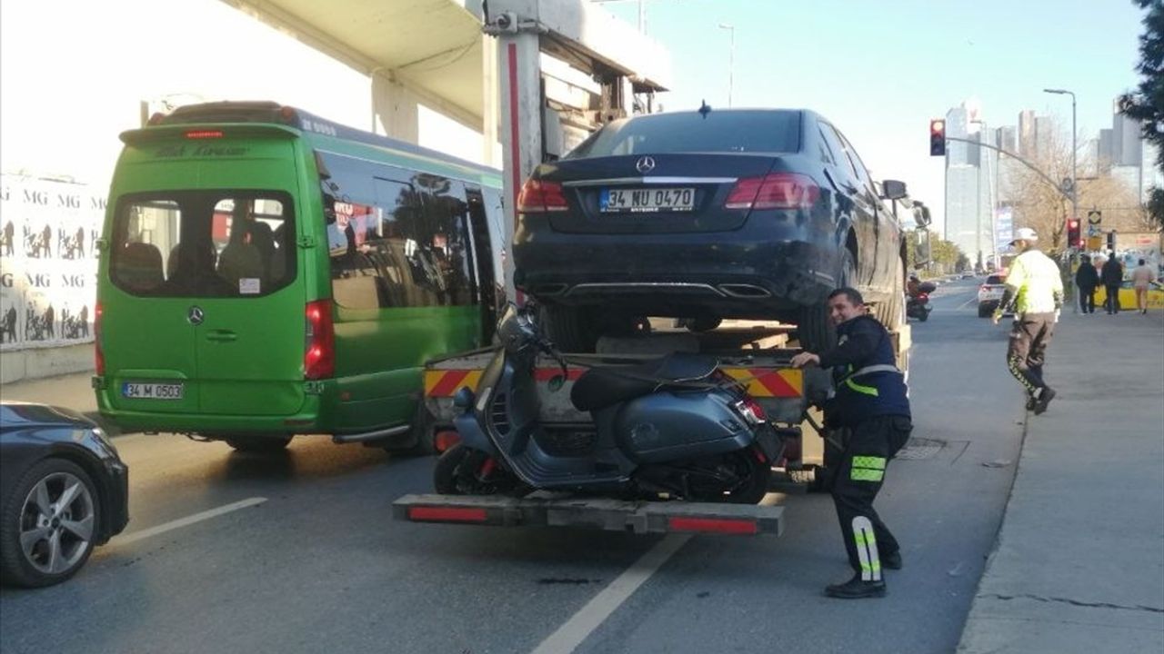 Şişli'de Motosiklet Kazası: Bir Kişi Ağır Yaralandı