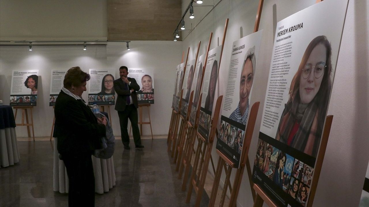 Slovenya Dışişleri Bakanı Fajon, 'Akdeniz'in Marie Curie'leri' Sergisinin Açılışına Katıldı