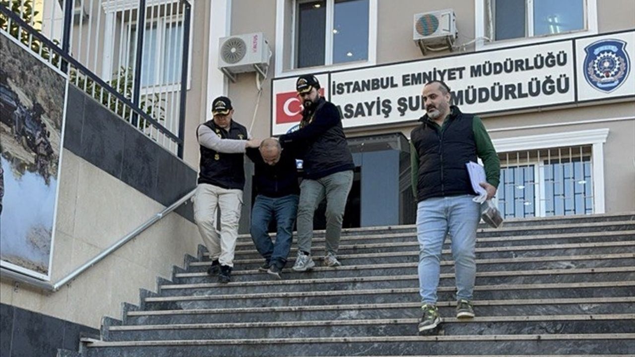 Sultangazi'de Eşini Vurarak Öldüren Zanlı Adliyeye Sevk Edildi