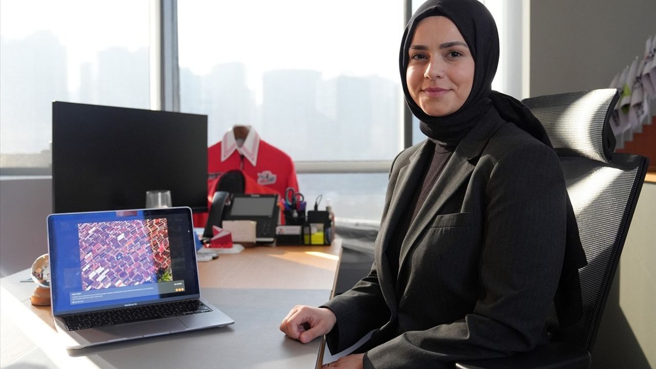 T3 Vakfı Başkanı Elvan Kuzucu Hıdır, 'Yılın Kareleri' Oylamasına Katıldı