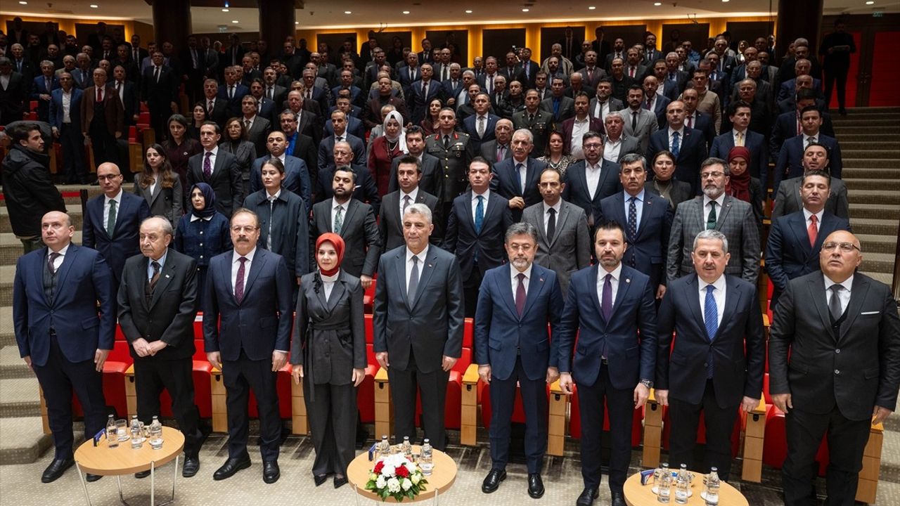 Tarım ve Orman Bakanı Yumaklı, Kooperatifçilikte Destek ve Reformlarla 2025 Vizyonunu Açıkladı