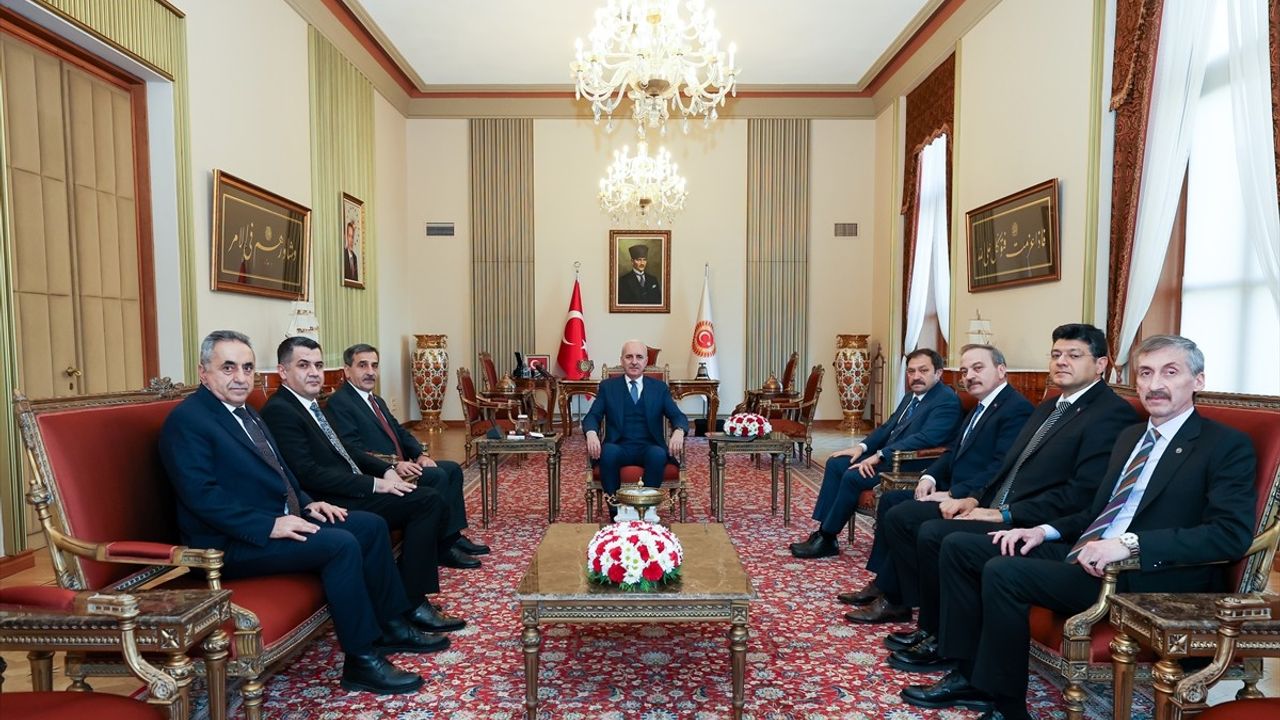 TBMM Başkanı Numan Kurtulmuş, Türkiye Kamu-Sen Genel Başkanı Önder Kahveci'yi kabul etti