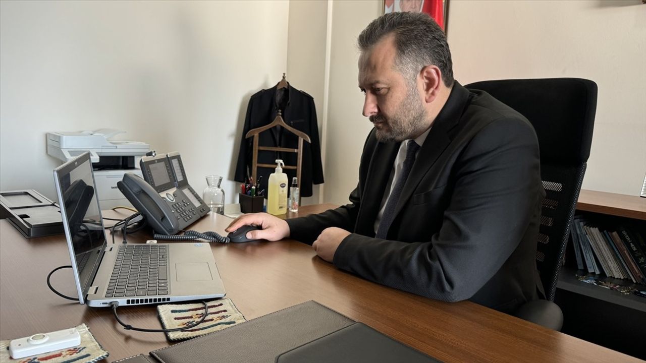 Tekirdağ'da Kurum Müdürleri Anadolu Ajansı'nın 'Yılın Kareleri' Oylamasına Katıldı