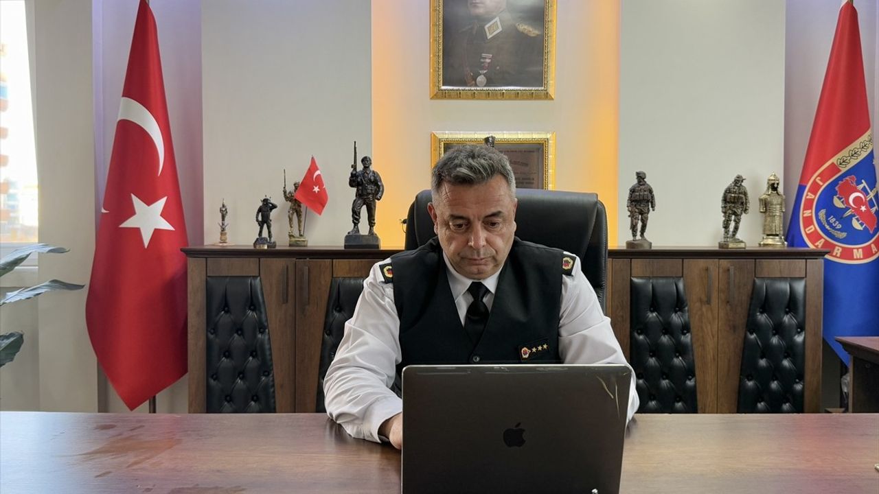 Tekirdağ Jandarma Komutanı Albay Ahmet Çetin, Anadolu Ajansı'nın Yılın Kareleri Oylamasına Katıldı